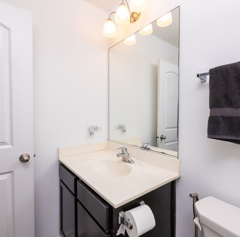 908 Bradford Drive, Naperville, IL 60563