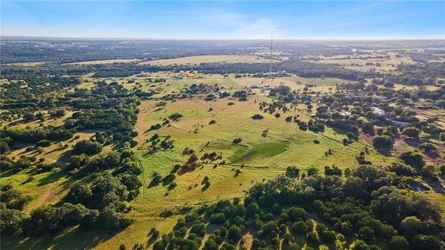5274 County Road 200, Liberty Hill, TX 78642