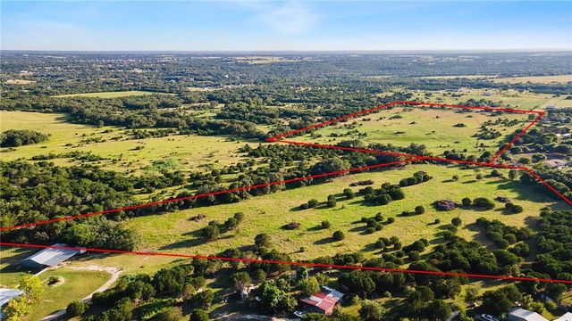 5274 County Road 200, Liberty Hill, TX 78642