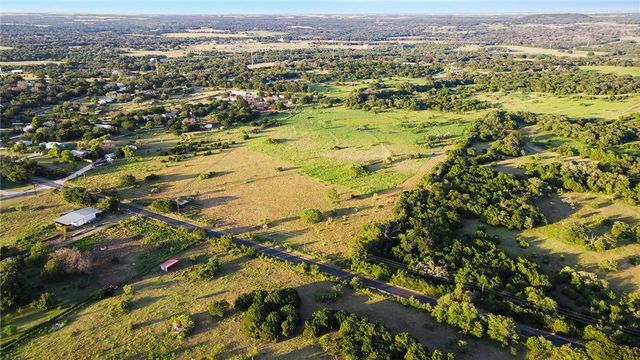 5274 County Road 200, Liberty Hill, TX 78642