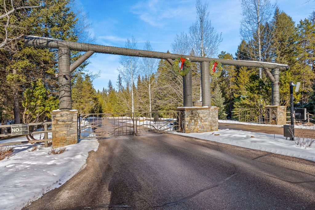 1673 Whitefish Hills Drive, Whitefish, MT 59937 photo 3