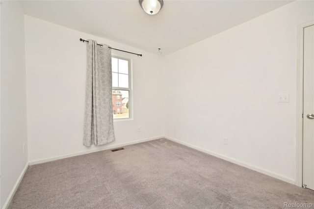 2817 Hartwick Drive, Rochester Hills, MI 48307