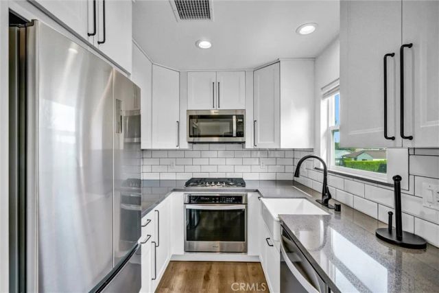 6830 Bothwell Road, Reseda, CA 91335