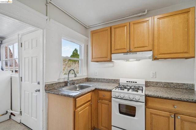 2923 Wheeler Street C, Berkeley, CA 94705