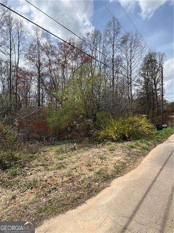 5825 N Bear Drive, Douglasville, GA 30135