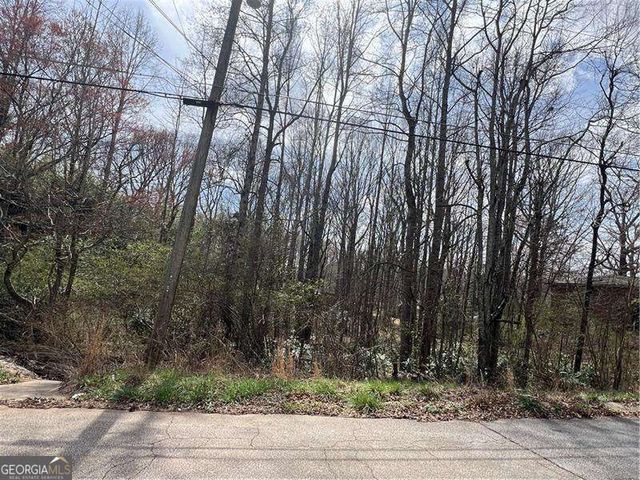 5825 N Bear Drive, Douglasville, GA 30135