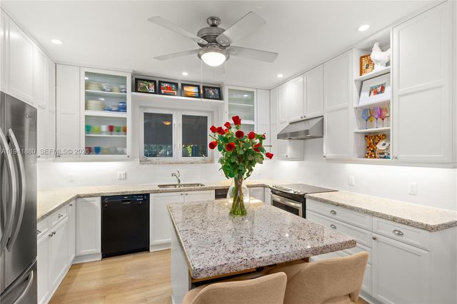 1901 Country Club Prado, Coral Gables, FL 33134