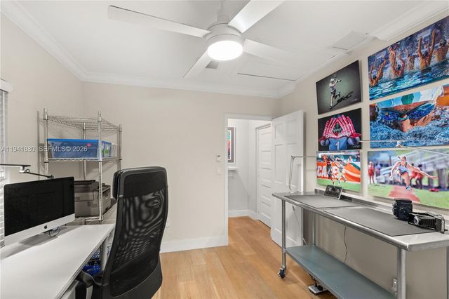 1901 Country Club Prado, Coral Gables, FL 33134