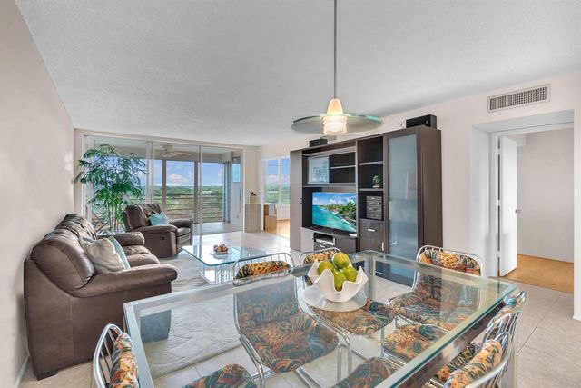 605 Oaks Drive 907, Pompano Beach, FL 33069