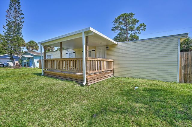 5204 Deanna Lane, Fort Pierce, FL 34946