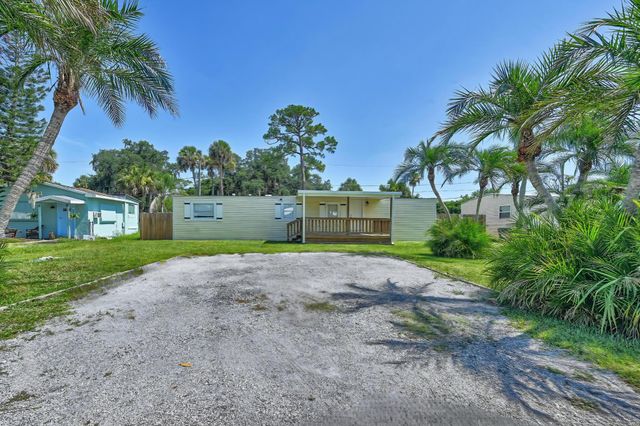 5204 Deanna Lane, Fort Pierce, FL 34946