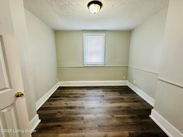 2300 W Madison St, Louisville, KY 40211