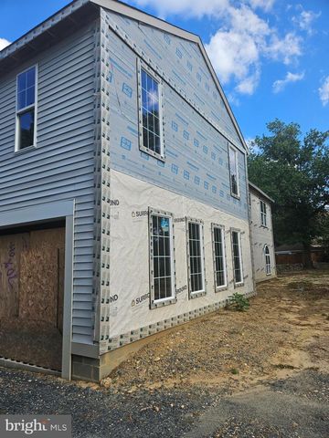 6336 LINCOLNIA RD, Alexandria, VA 22312