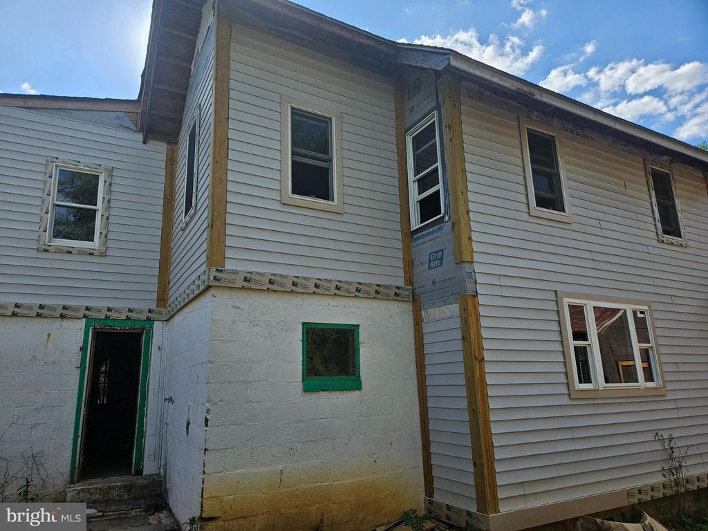 6336 LINCOLNIA RD, Alexandria, VA 22312