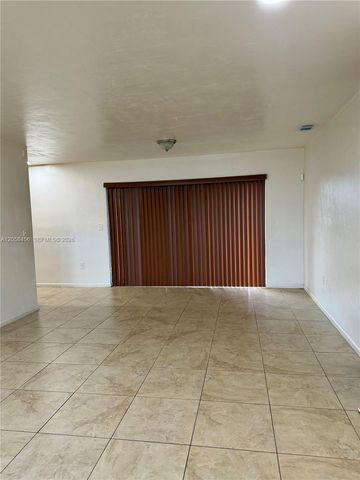 10701 SW 149th St, Miami, FL 33176