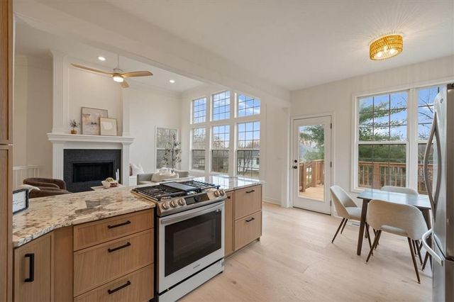 7633 W 148th Terrace, Overland Park, KS 66223