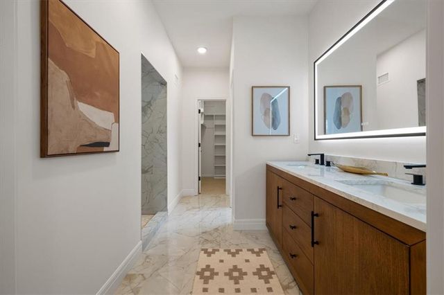 7633 W 148th Terrace, Overland Park, KS 66223