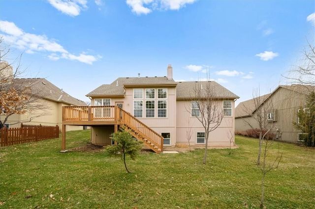 7633 W 148th Terrace, Overland Park, KS 66223