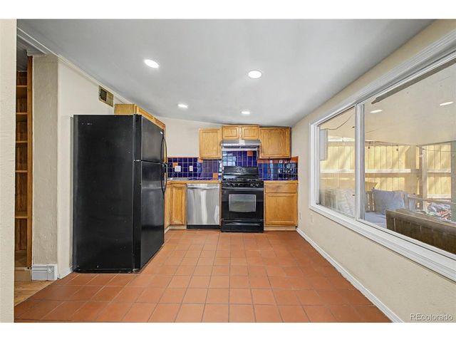 1962 S Logan St, Denver, CO 80210