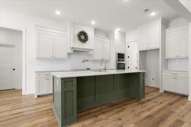 2 South Founders Way, Hattiesburg, MS 39401