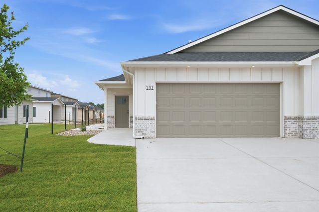 191-193 N Mendocino, Goddard, KS 67052