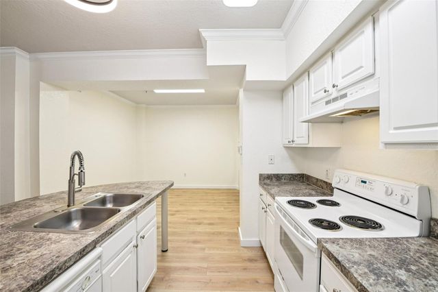 911 N ORANGE AVENUE 101, Orlando, FL 32801