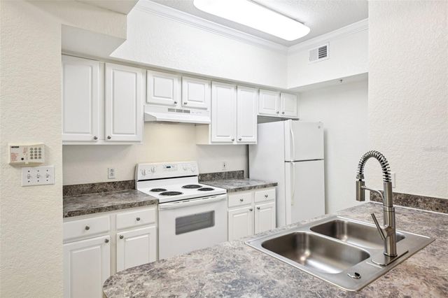 911 N ORANGE AVENUE 101, Orlando, FL 32801