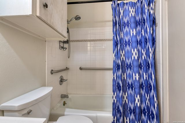 215 W Mistletoe, San Antonio, TX 78212