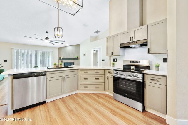 2912 COLD CREEK Boulevard, Jacksonville, FL 32221