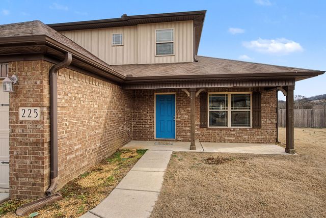 225 Masters Way, Fayetteville, TN 37334