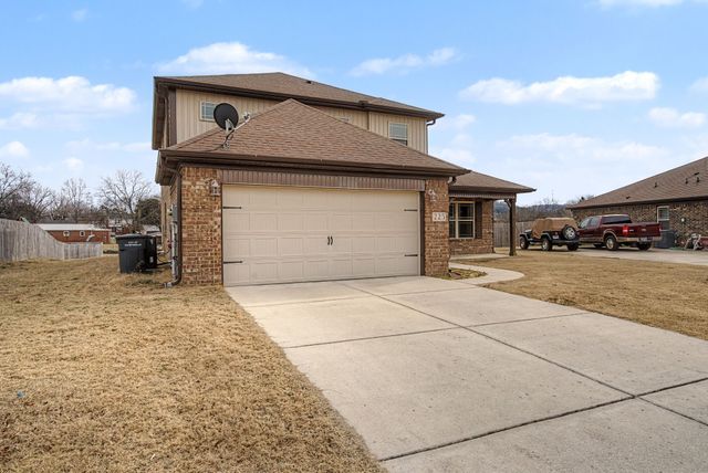 225 Masters Way, Fayetteville, TN 37334