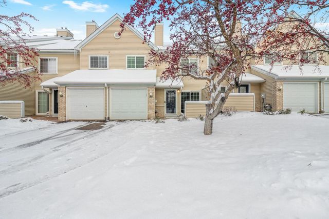 2230 Ranchview Lane N 96, Plymouth, MN 55447