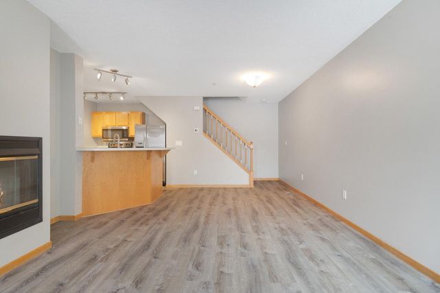 2230 Ranchview Lane N 96, Plymouth, MN 55447