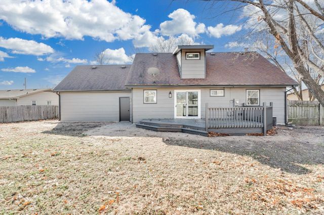 1410 Meeker Ct, Rose Hill, KS 67133