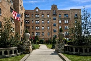 4810 Boston Post Road 4E, Pelham, NY 10803