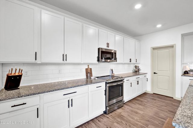 1018 Stratton Way, Shelbyville, KY 40065