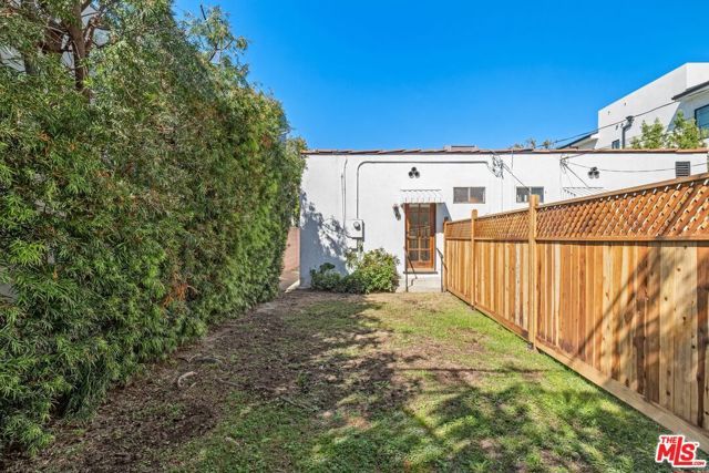 6552 Colgate Avenue, Los Angeles, CA 90048