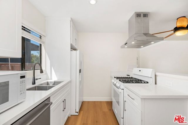 6552 Colgate Avenue, Los Angeles, CA 90048
