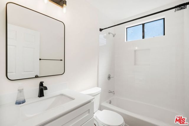 6552 Colgate Avenue, Los Angeles, CA 90048