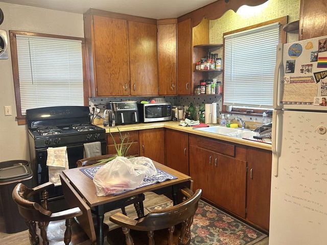 804 JOHN AVENUE, Oshkosh, WI 54901