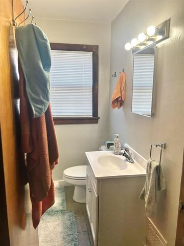 804 JOHN AVENUE, Oshkosh, WI 54901