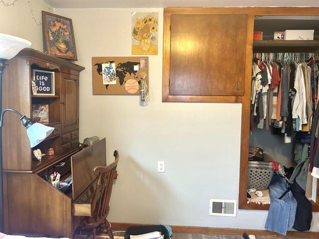 804 JOHN AVENUE, Oshkosh, WI 54901