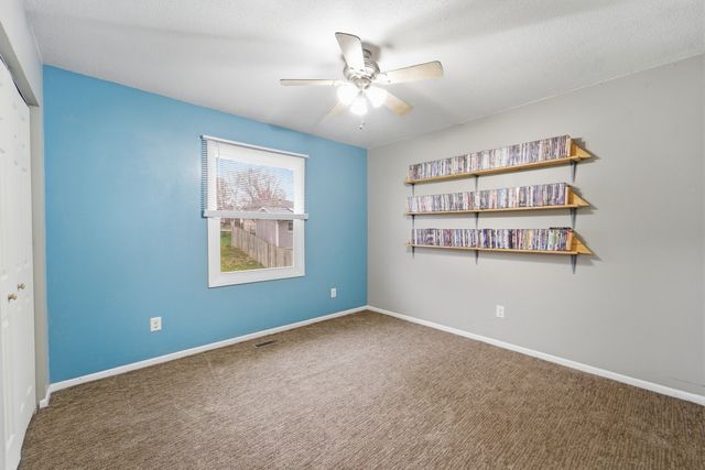 708 11th Avenue NW, Altoona, IA 50009