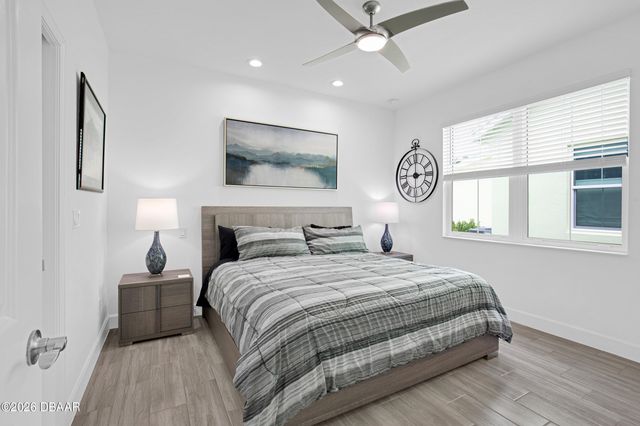 243 Hang Loose Way, Daytona Beach, FL 32124