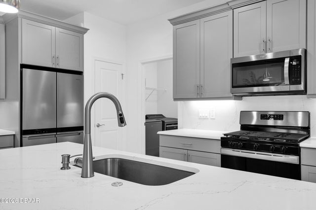 243 Hang Loose Way, Daytona Beach, FL 32124