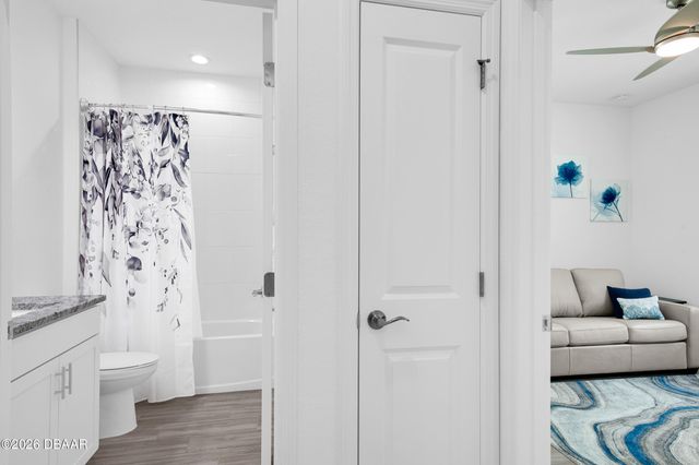 243 Hang Loose Way, Daytona Beach, FL 32124