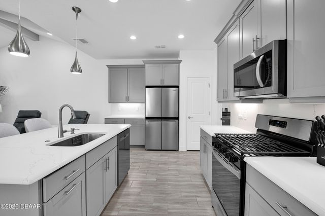 243 Hang Loose Way, Daytona Beach, FL 32124