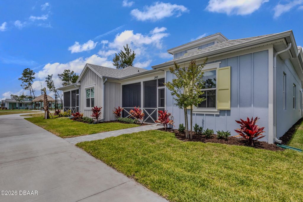 243 Hang Loose Way, Daytona Beach, FL 32124