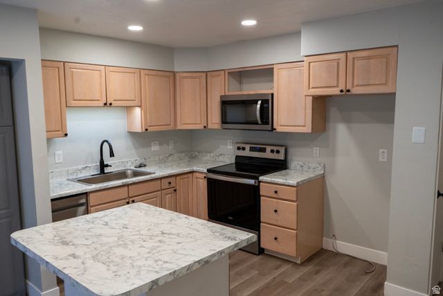 5951 S SULTAN CIR, Murray, UT 84107