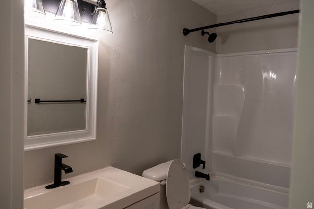 5951 S SULTAN CIR, Murray, UT 84107